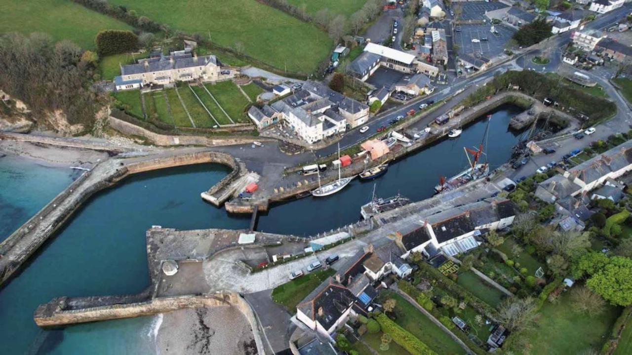 Stunning Yacht Sea Lion In Charlestown Harbour, Cornwall Hotell Exteriör bild