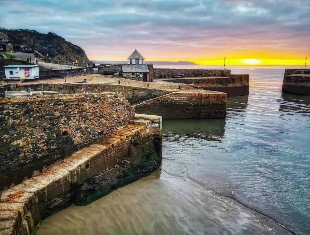 Stunning Yacht Sea Lion In Charlestown Harbour, Cornwall Hotell Exteriör bild